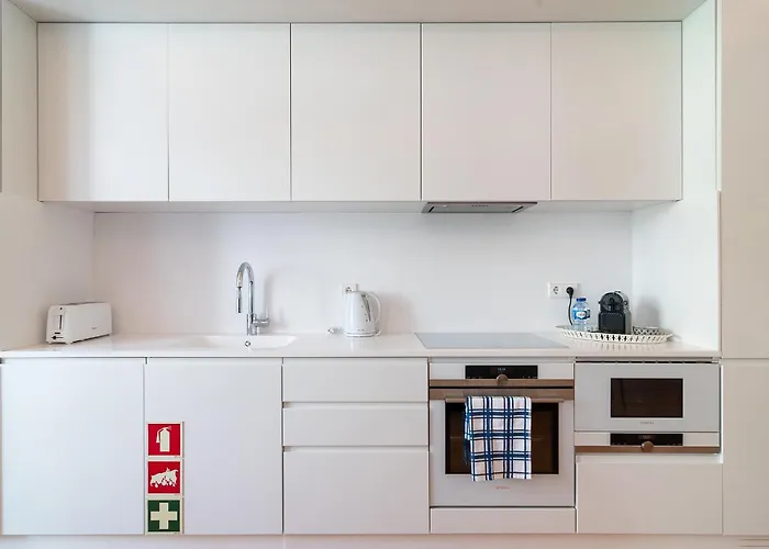 شقة Unique Chiado, 2 Bedroom Deluxe Lisboa