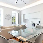 Unique Chiado, 2 Bedroom Deluxe Lissabon