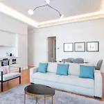 Unique Chiado, 2 Bedroom Deluxe Apartment Lissabon